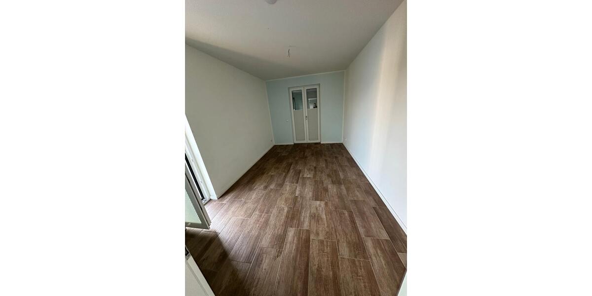 Dachgeschoßwohnung Neubrandenburg - 3 Zimmer, 86 m&sup2;, 1.200&euro; | Angebot:26406504