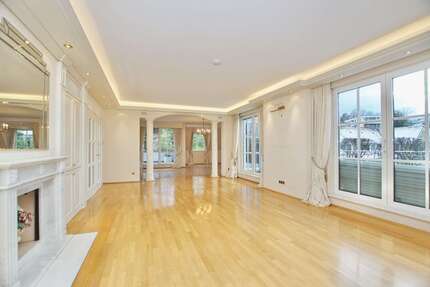 Wohnung Wiesbaden Südost - 5 Zimmer, 302 m&sup2;, 4.500&euro; | Angebot:24063484