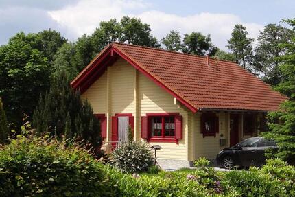 Haus Niesky - 4 Zimmer, 100 m&sup2;, 980&euro; | Angebot:26029802