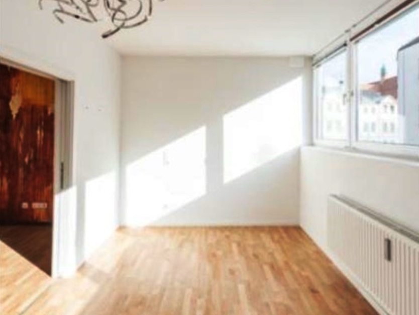 4-Zi.-LoftWohnung in Augsburg-Pfersee, modern saniert, für Paare oder kleine Familien