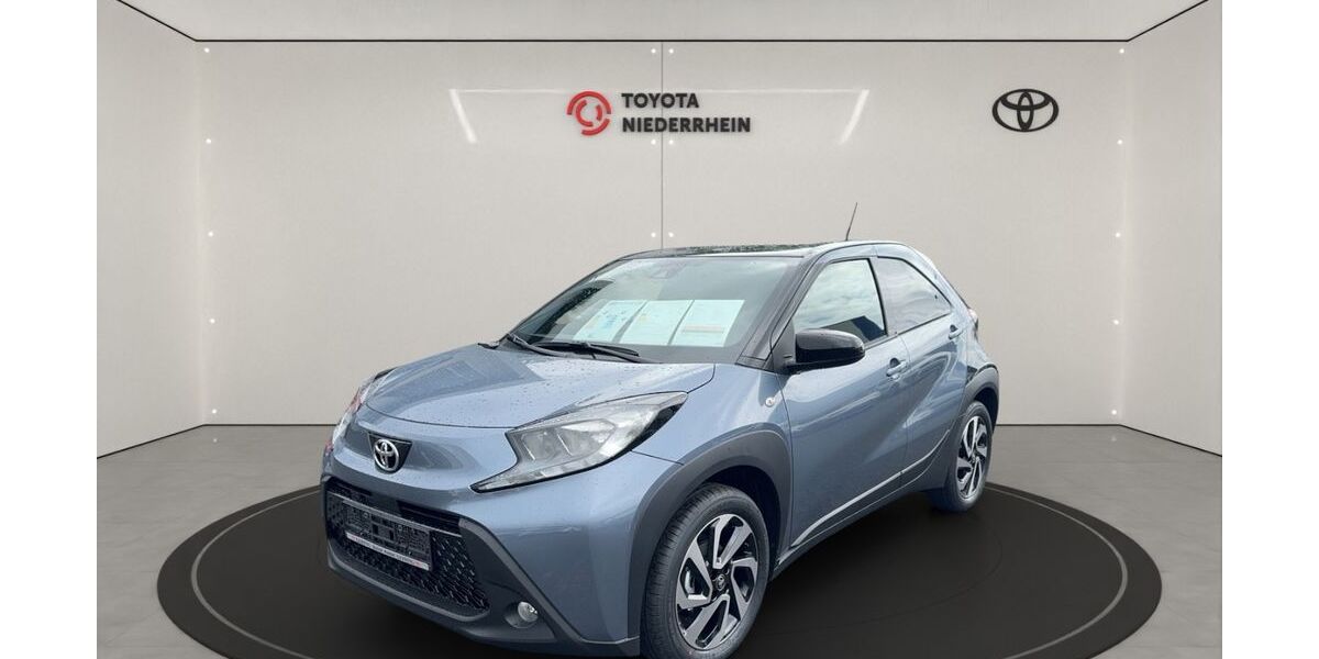 Toyota Aygo (X) 14.710 km 15.685 &euro; Krefeld 47809