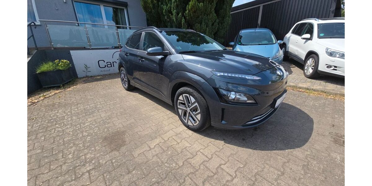 Hyundai KONA Elektro 54.031 km 17.990 &euro; Neubrandenburg 17036