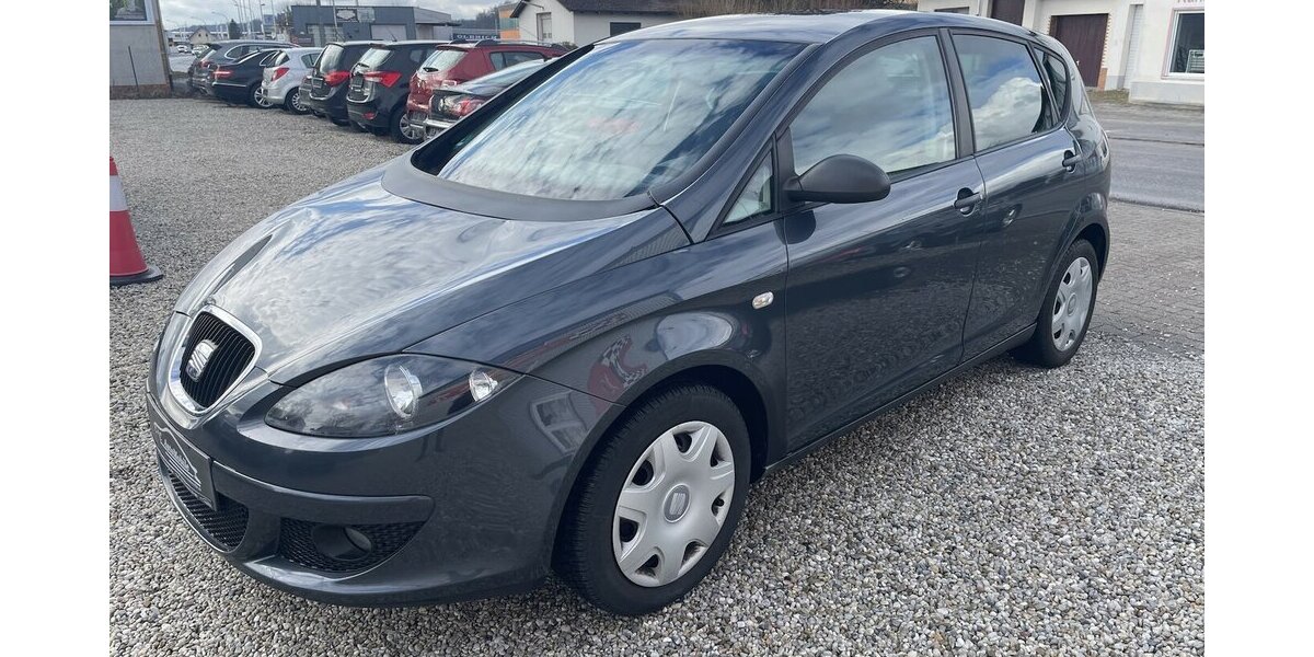Seat Altea Avila 1.6i Klima PDC Euro4 207.000 km 2.200 &euro; Altdorf 84032