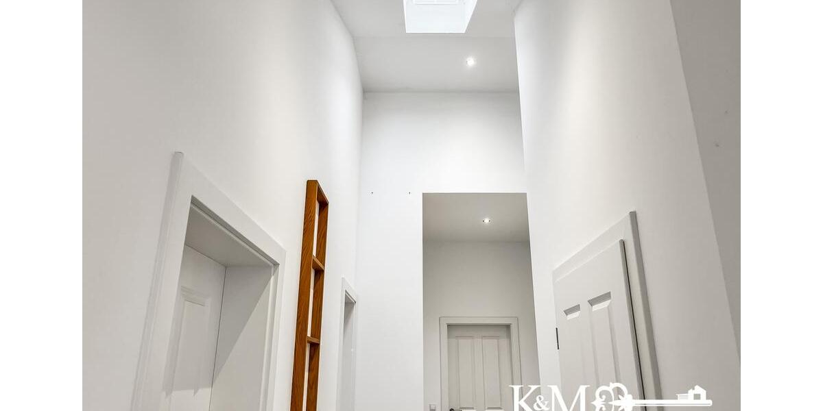 Dachgeschoßwohnung Andernach - 4 Zimmer, 135 m&sup2;, 1.820&euro; | Angebot:26349310