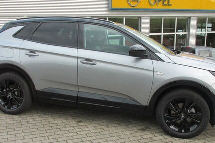 Opel Grandland (X) 8.950 km 26.900 € Billigheim 74842