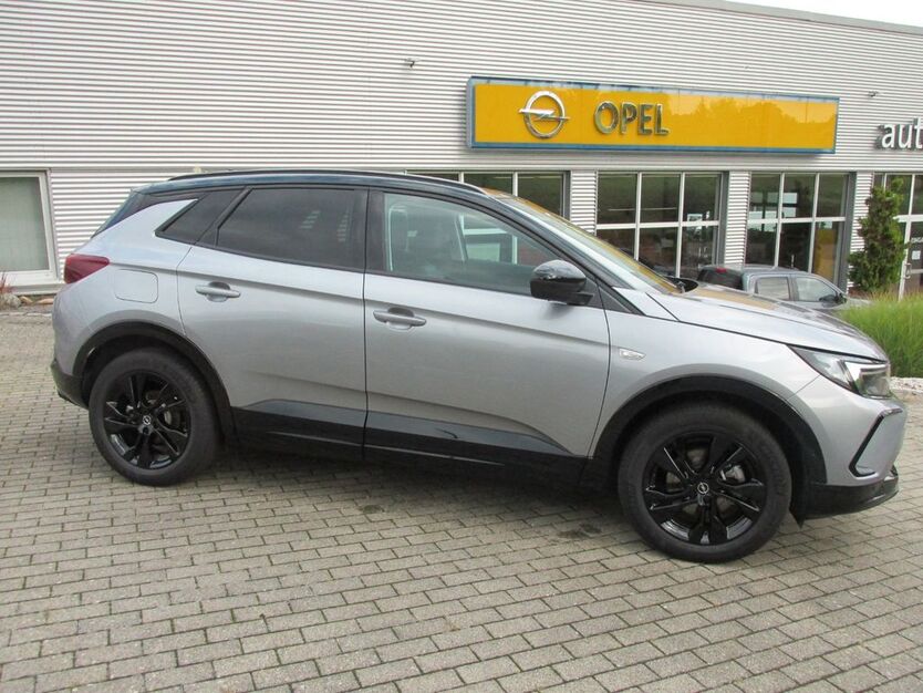 Opel Grandland (X) 8.950 km 26.900 € Billigheim 74842