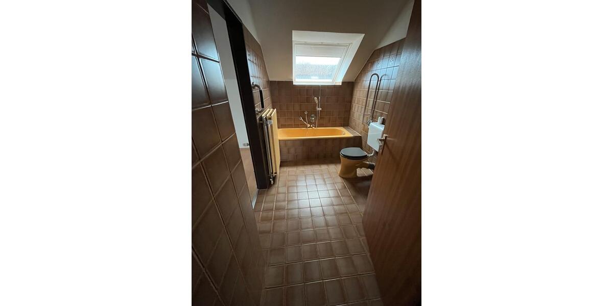 Dachgeschoßwohnung 60 qm Detmold-Diestelbruch 1 zimmer