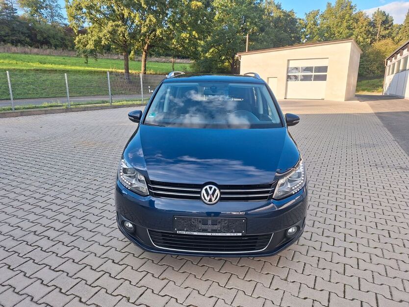 VW Touran 199.109 km 7.999 € Neusses a Main. 96224