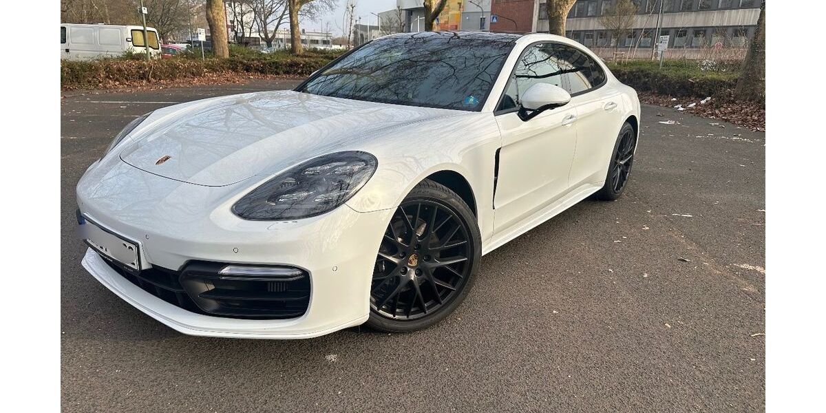 Porsche Panamera 44.000 km 65.900 &euro; Rosenheim 83022