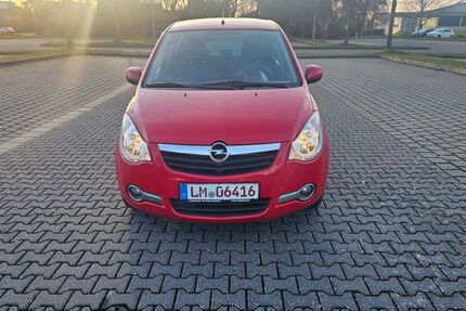 Opel Agila 81.000 km 4.799 &euro; Staffel 65556