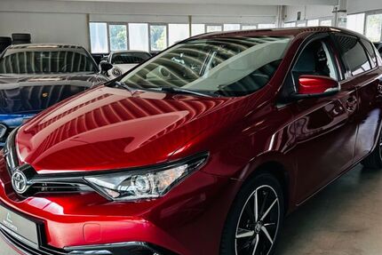 Toyota Auris 69.000 km 12.490 &euro; Lüdenscheid 58507