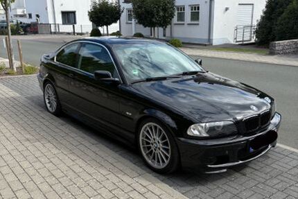 BMW 323