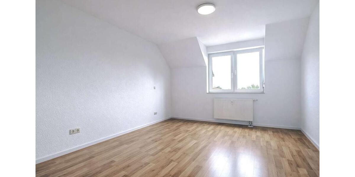Dachgeschoßwohnung Delitzsch - 4 Zimmer, 88 m&sup2;, 820&euro; | Angebot:24980601