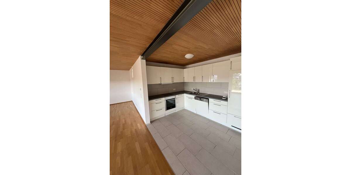 Etagenwohnung Waldshut-Tiengen Tiengen - 3.5 Zimmer, 91 m&sup2;, 1.261&euro; | Angebot:26085371