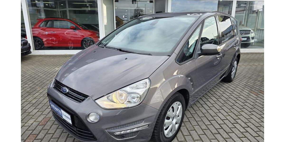 Ford S-Max 117.273 km 8.500 &euro; Moers 47443