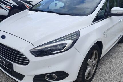 Ford S-Max 211.000 km 5.500 &euro; Freilassing 83395