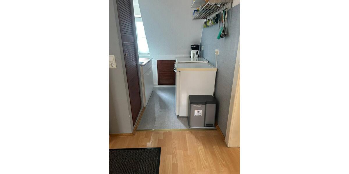Dachgeschoßwohnung Wilhelmshaven Fedderwardergroden - 3 Zimmer, 50 m&sup2;, 57.000&euro; | Angebot:26609218
