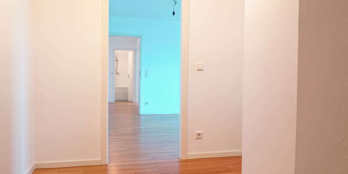 Etagenwohnung München Neuhausen-Nymphenburg - 3.5 Zimmer, 83 m&sup2;, 2.000&euro; | Angebot:25085383
