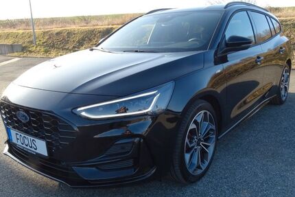 Ford Focus 17.800 km 30.590 &euro; Sonneberg 96515