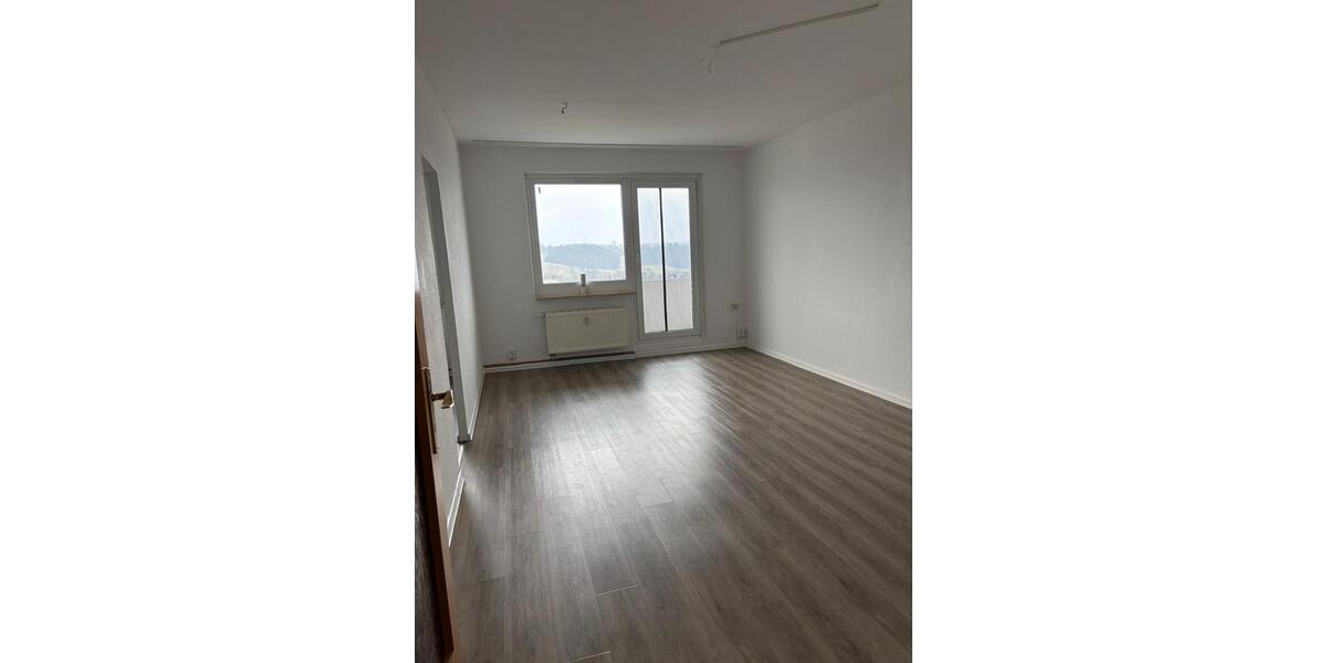 Dachgeschoßwohnung Jena Lobeda-Altstadt - 2 Zimmer, 55 m&sup2;, 600&euro; | Angebot:26367193