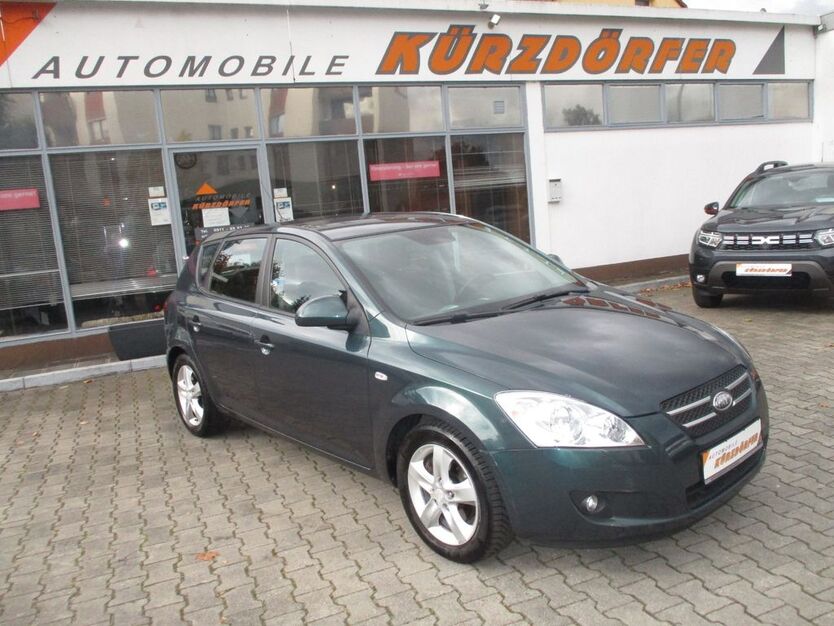 Kia ceed / Ceed 112.000 km 4.900 € Oberasbach 90522