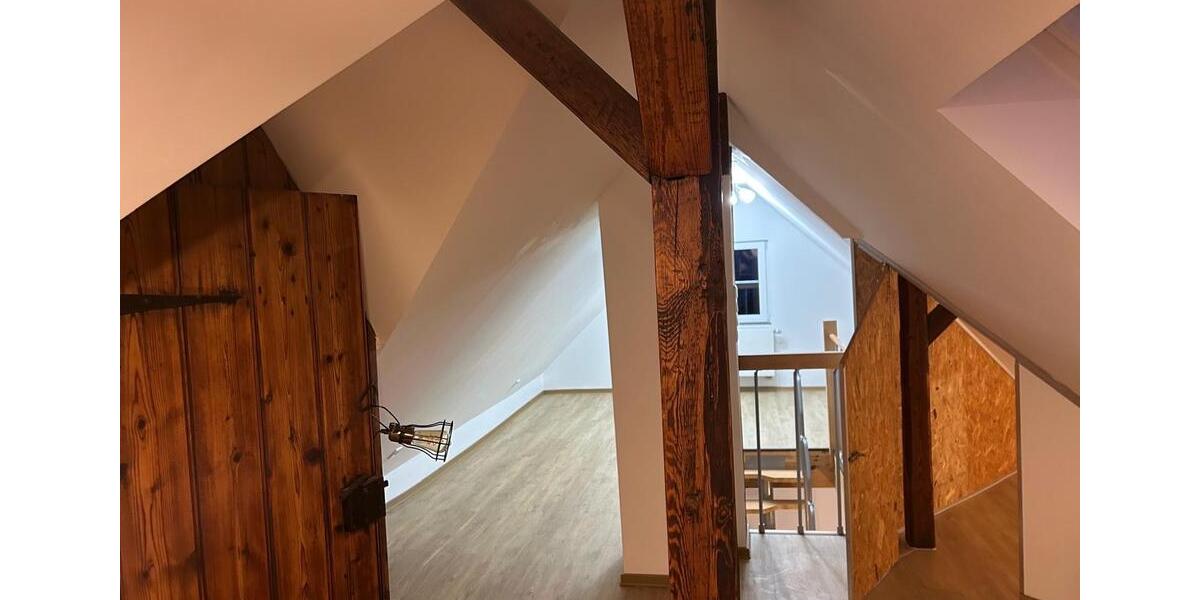 Dachgeschoßwohnung Wuppertal Gemarkung Ronsdorf - 2 Zimmer, 50 m&sup2;, 500&euro; | Angebot:24982492