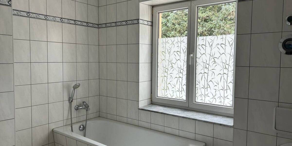 Etagenwohnung Zwickau Eckersbach - 3 Zimmer, 65 m&sup2;, 460&euro; | Angebot:26696130