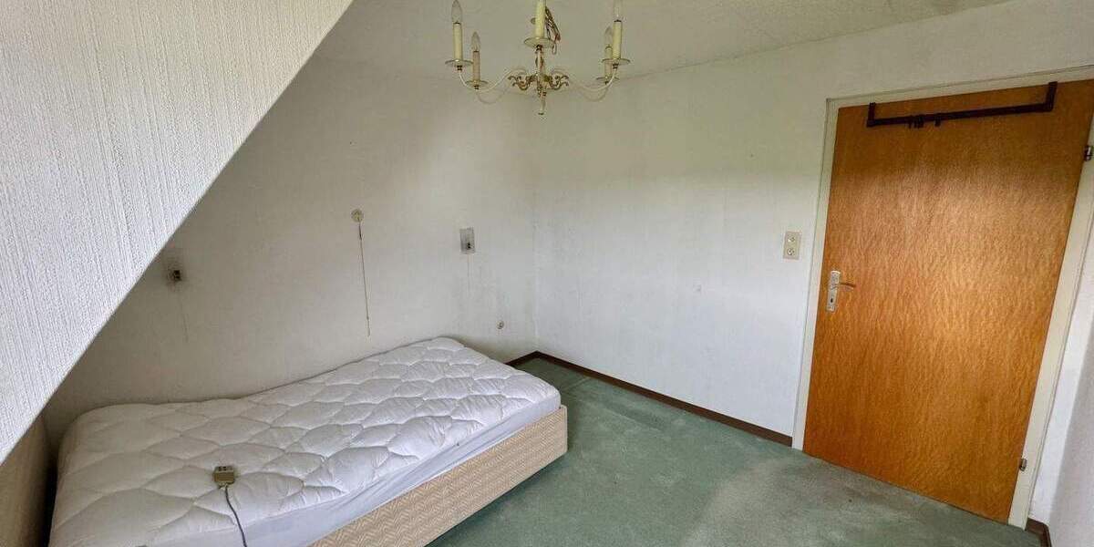 Mehrfamilienhaus, Wohnhaus Söhrewald Wattenbach - 6 Zimmer, 110 m&sup2;, 185.000&euro; | Angebot:25670896
