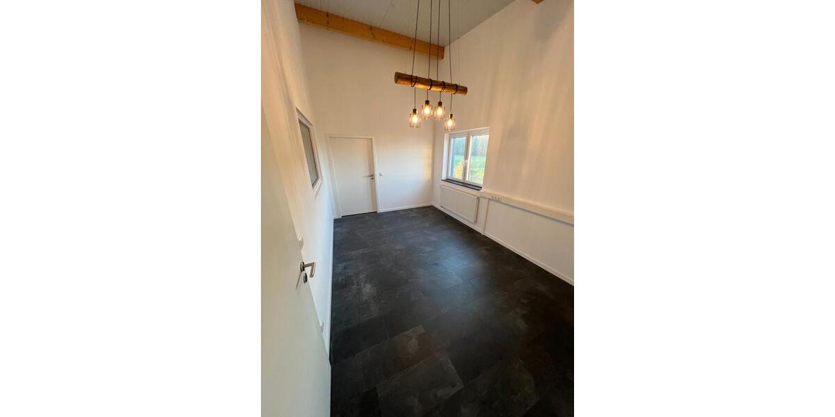 Gewerbeobjekt Adelsdorf - 1.590&euro; | Angebot:26449904