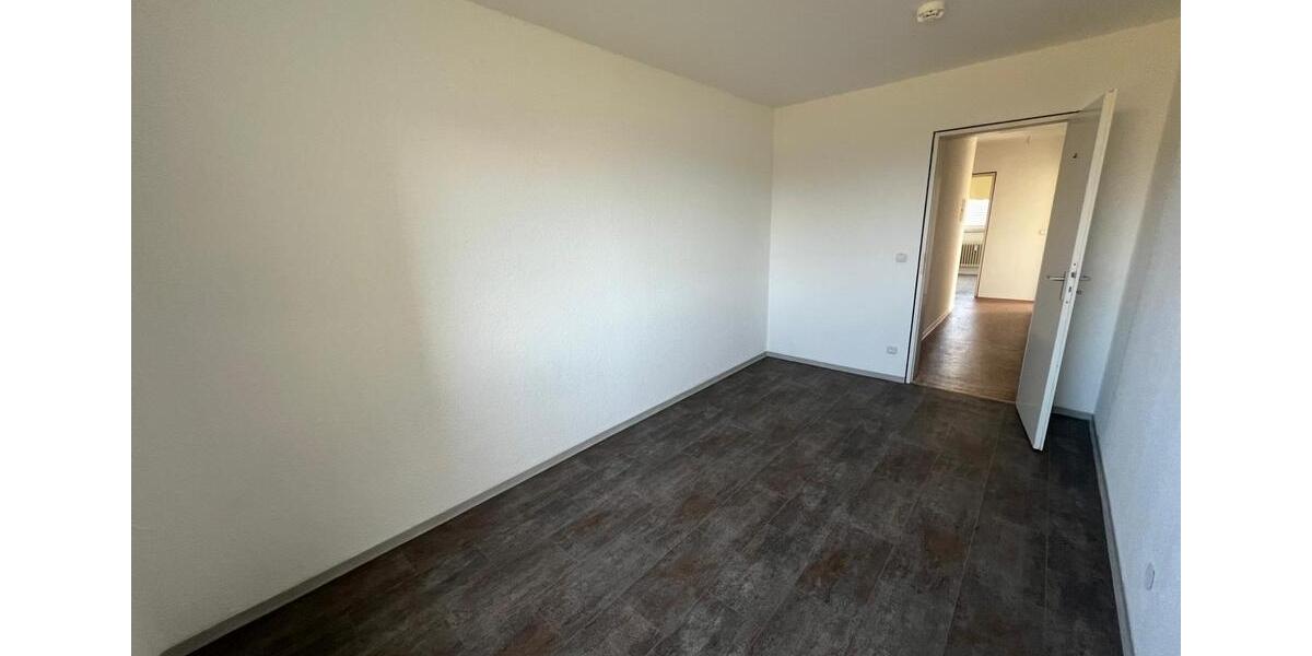 Erdgeschoßwohnung Wunsiedel - 3 Zimmer, 73 m&sup2;, 500&euro; | Angebot:25378290