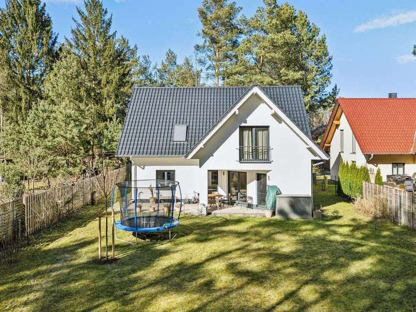 Haus zum Kaufen in Hohen Neuendorf 895.000 € 187.19 m²