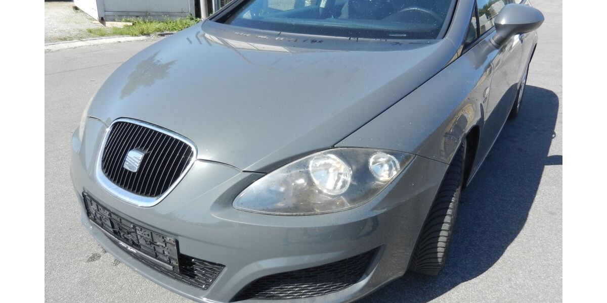 Seat Leon 153.300 km 2.400 &euro; Regensburg 93057