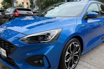 Ford Focus 154.632 km 14.400 € München 81243