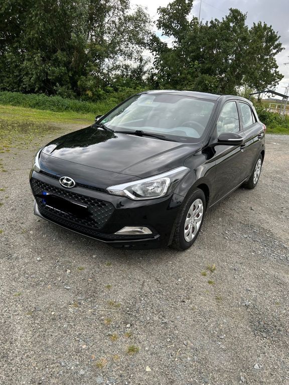 i20