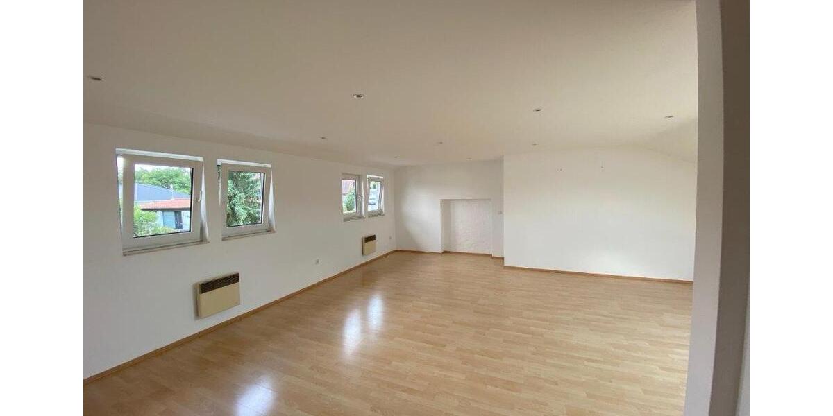 Dachgeschoßwohnung Mörlenbach - 2 Zimmer, 70 m&sup2;, 640&euro; | Angebot:25881424