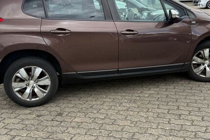 Peugeot 2008 109.956 km 5.788 € Hanau 63452