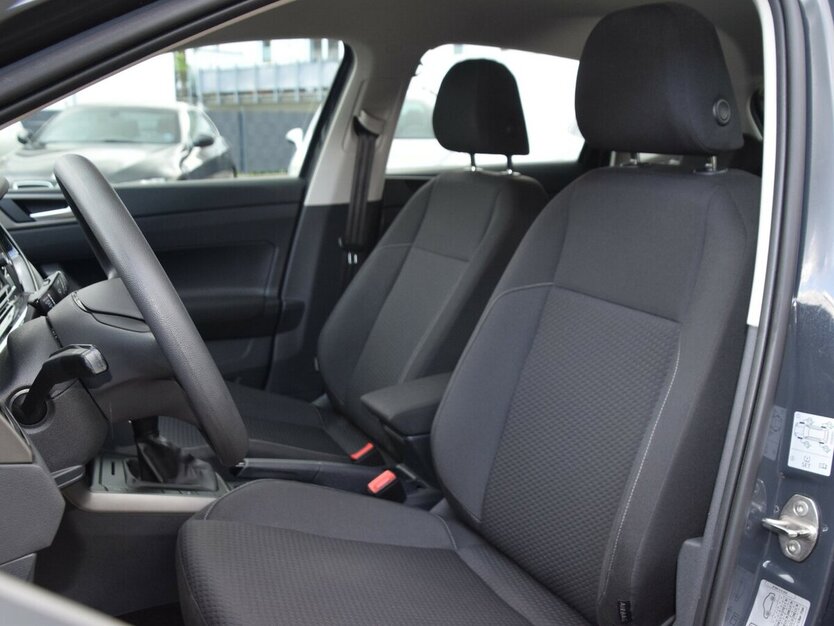 VW Polo 1,0 Comfortline Klima*PDC*GRA*Sihzg*Allseas 39.595 km 14.980 € Rastede 26160