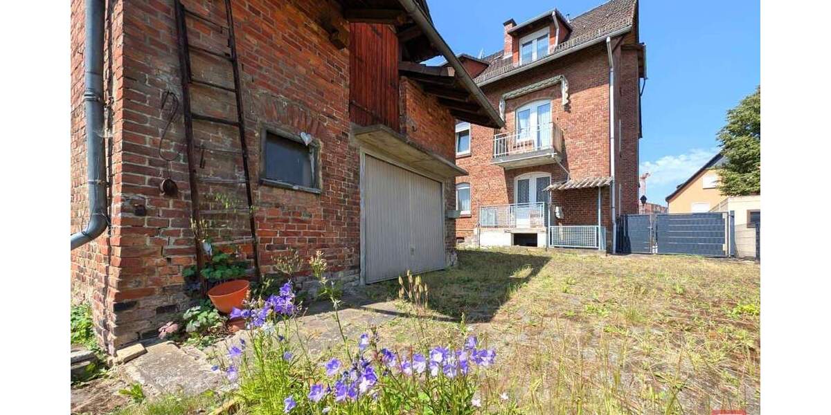 3-Familienhaus mit großem Garten zentral in Vellmar 9 zimmer