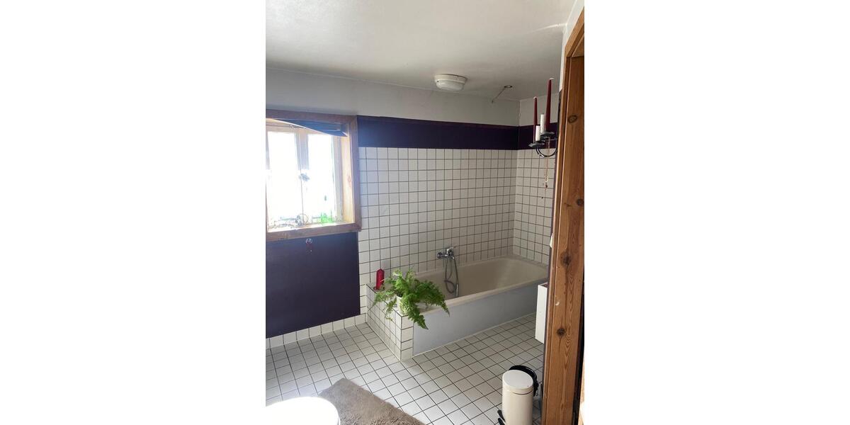 Einfamilienhaus Großröhrsdorf - 6 Zimmer, 140 m&sup2;, 160.000&euro; | Angebot:25523323