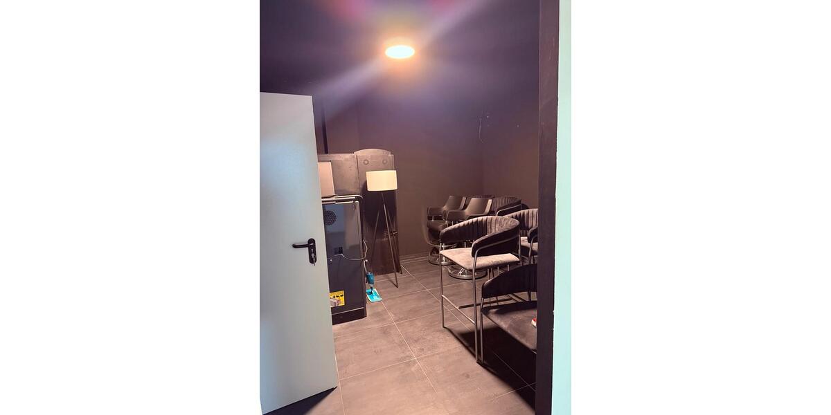 Gewerbeobjekt Haßloch - 2.100&euro; | Angebot:24478000