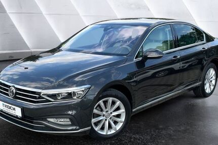 VW Passat 116.400 km 23.480 € Berlin 12683