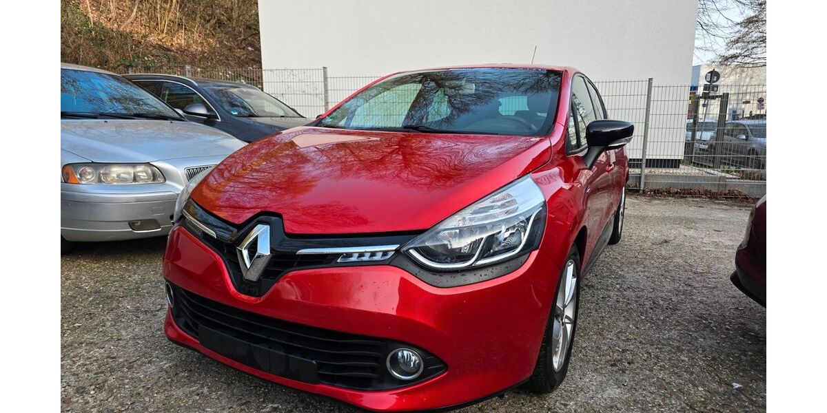 Renault Clio 136.000 km 5.800 &euro; Essen 45144
