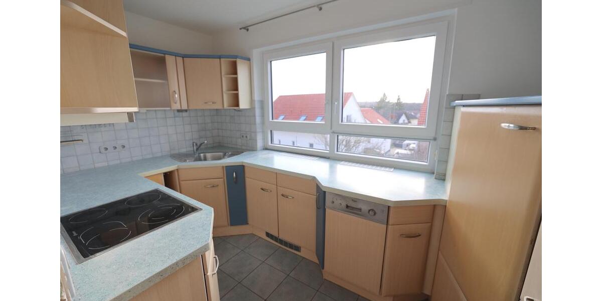 Moderne 5-Zimmer-Wohnung mit Balkon. 5 zimmer