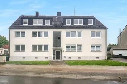 Endlich Zuhause: 2,5 Zimmer Wohnung frisch renoviert & mit Balkon