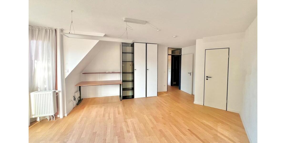 Dachgeschoßwohnung Bielefeld Heepen - 3 Zimmer, 114 m&sup2;, 1.254&euro; | Angebot:26332881