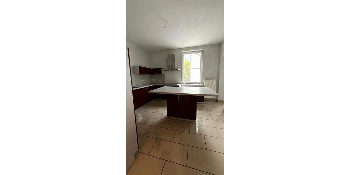 Erdgeschoßwohnung Coburg - 4.5 Zimmer, 120 m&sup2;, 230.000&euro; | Angebot:27107810