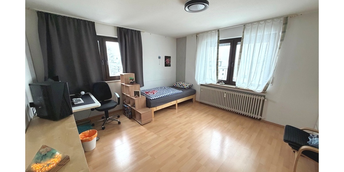 Wohnen, Arbeiten, Erweitern – Dreifamilienhaus mit Gewerbe & Baureserve - Gewerbeobjekt Althütte Althütte | Angebot:27161254