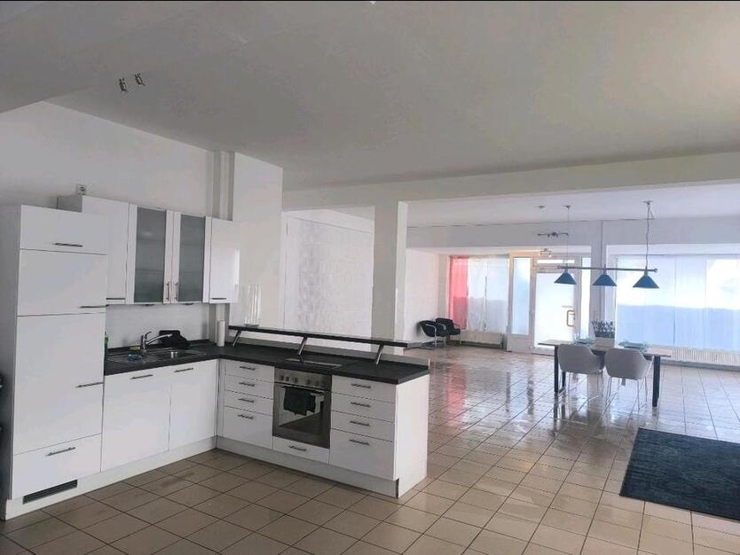 Große 3 Zimmer Wohnung in Neuhaus
