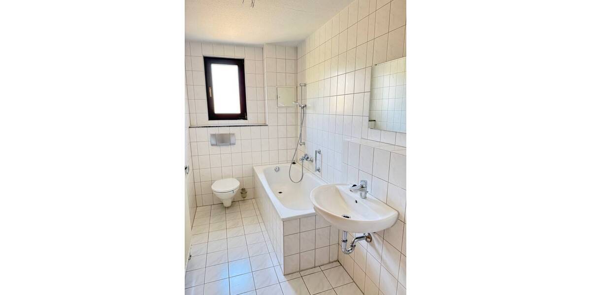 Etagenwohnung Mittweida - 3 Zimmer, 82 m&sup2;, 119.000&euro; | Angebot:26188662