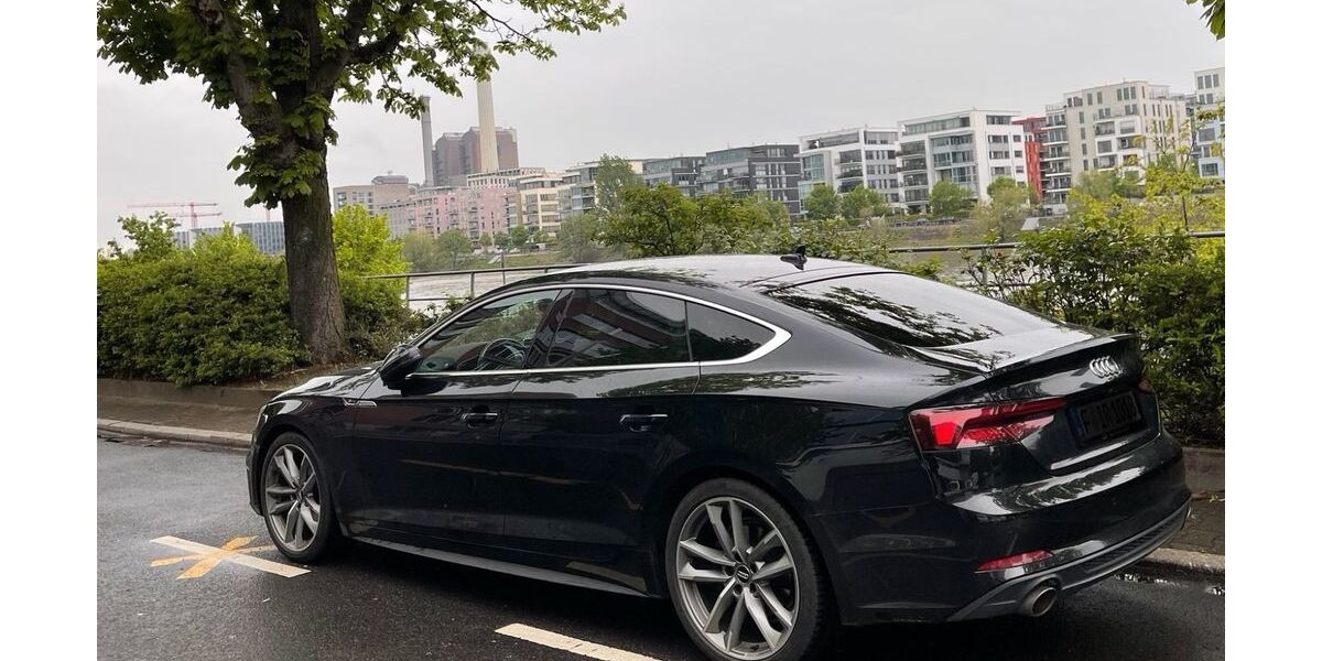 Audi A5 142.100 km 22.700 &euro; Frankfurt am Main 60437
